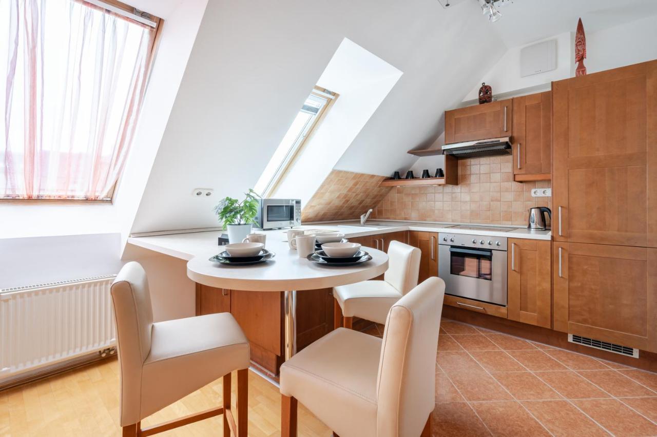 Beautiful Apartment With Ac Budapeste Exterior foto